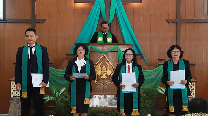 galeri, Peneguhan dan Pelerehan Majelis GKJ Baki tahun 2025, gereja kristen jawa, gkj, gkj baki, gereja kristen jawa baki, baki, sukoharjo, gkj klasis sukoharjo, klasis sukoharjo, klasis, sinode gkj, sinode 